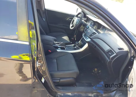 2015 Honda Accord Lx z USA, uszkodzony, nr VIN 1HGCR2F30FA092456